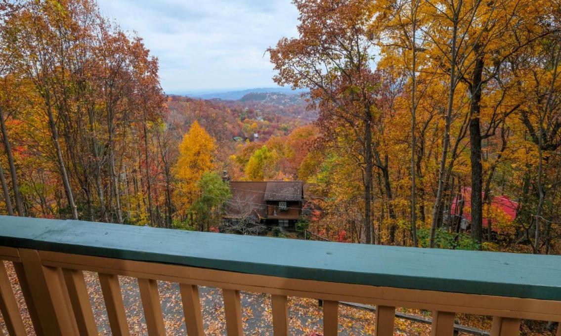 Bear Trails Gatlinburg Exterior photo